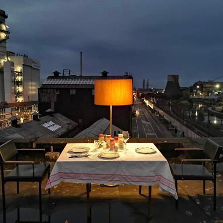 Ghostel 1St - Aventure Alternative - Guest House - Arts-Factory-Experience - For Artists, Makers And Open Minds - Attention, We Are Not A Hotel And Are Not Adapted For Everybody - Read Host Warnings Before Reservation - Www,Providence,Be Asbl ชาร์เลอรัว ภายนอก รูปภาพ